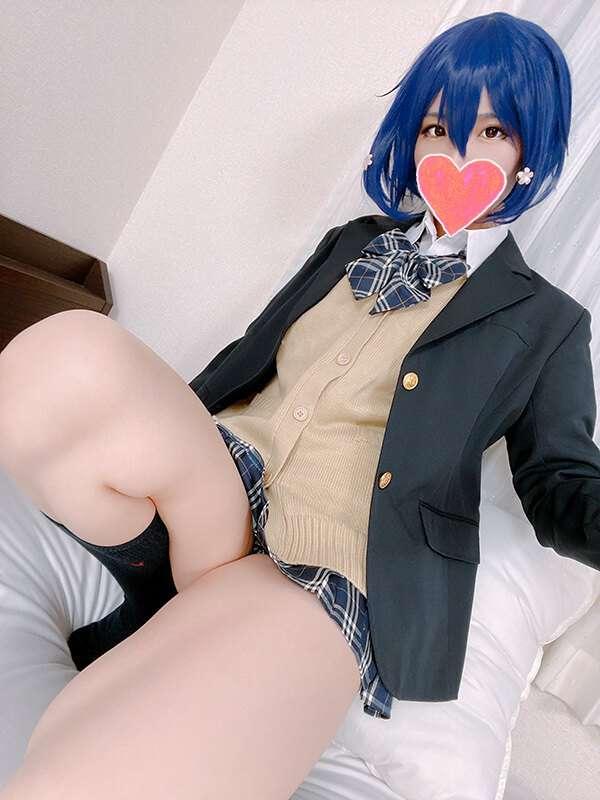I made his cock feel good between my thighs in the cowgirl p..