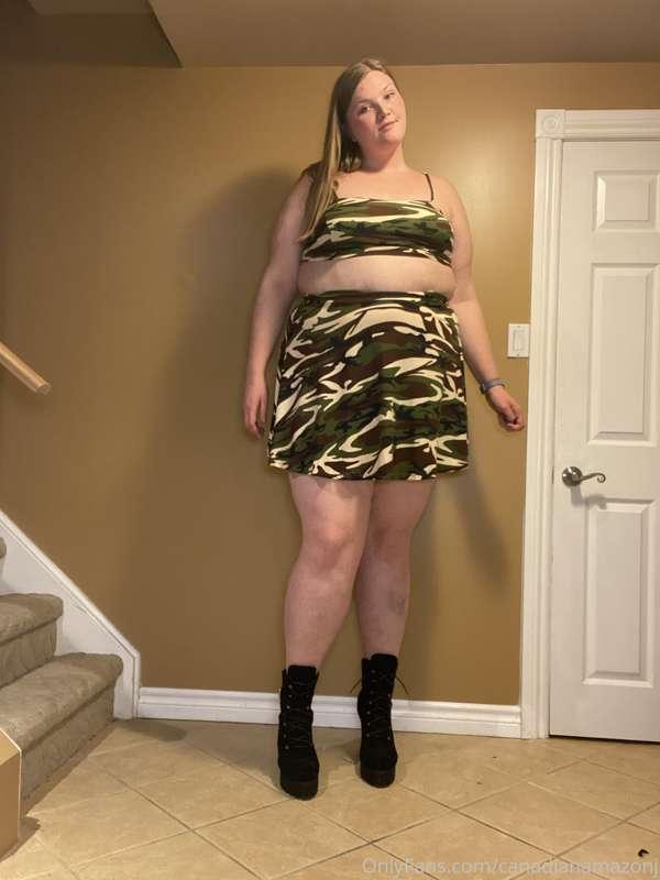 Long legs, short skirts and amazon booty what more can you a..