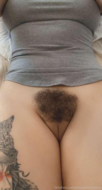 Would you cum on my soft bush? 😏💦