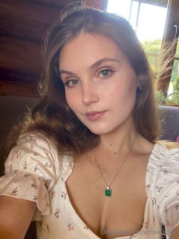 🚨 FREE PAGE ALERT 🚨❤️‍🔥 @amelia_lucky ❤️‍🔥Perfect curves and..