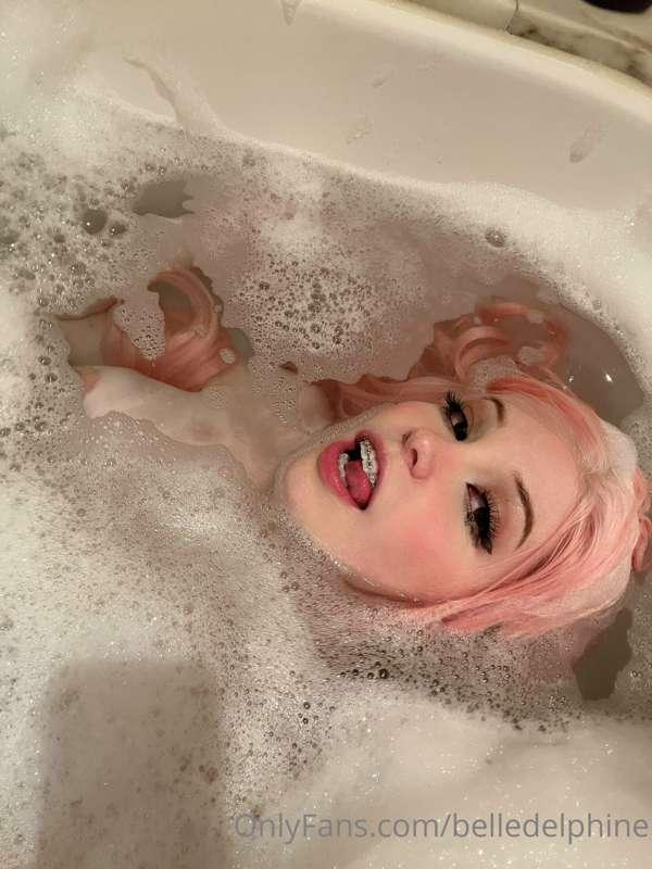 belledelphine image #15