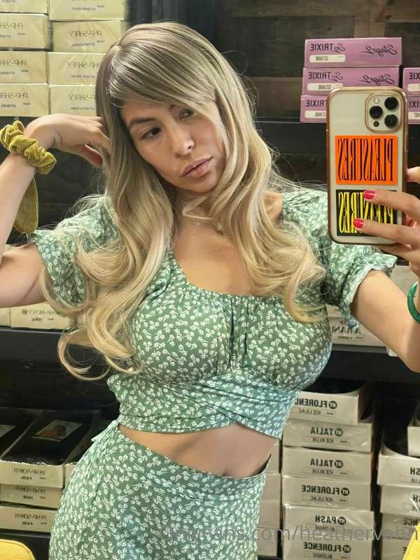 What are your thoughs about Blonde Heather?! 🤭