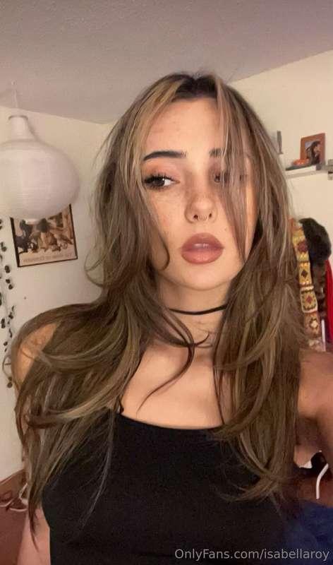 Woke up so horny🤭 so here’s 2 vids making myself cum👀💧 sound..