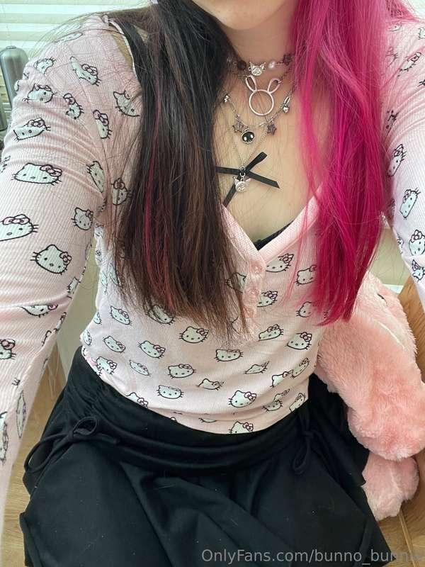 hello kitty top 💗🌸🤍