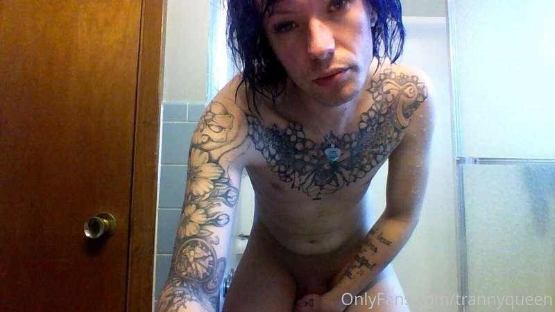 Fresh out of the shower.. go to my page or DM me to get the ..