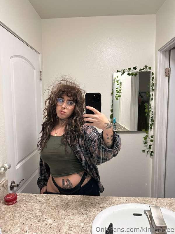 Dat post-filming hair doe 😵‍💫