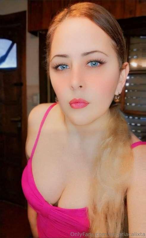 Hola papi 😍🔥 me encanta masturbarme quieres ver ??DESBLOQUEA..