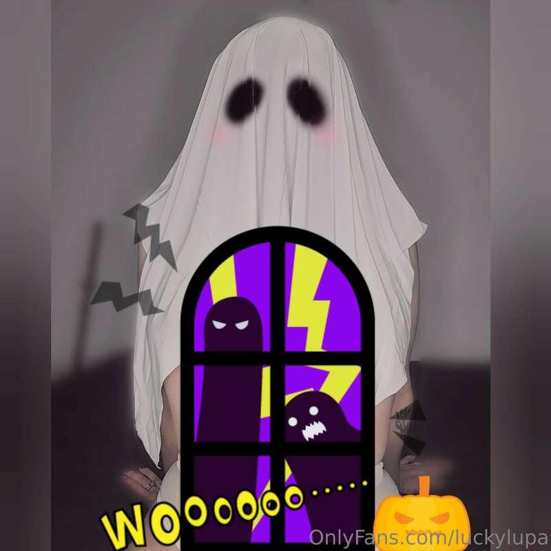Boooo! Happy Halloween!! 🎃👻
Here's the first of a few sets t..
