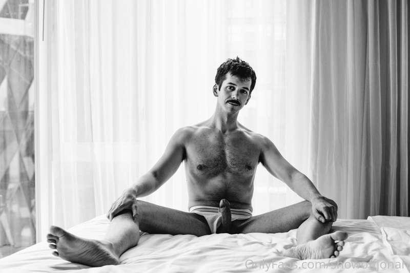 Spent some time in a hotel room with @jomagazinexxx - here's..