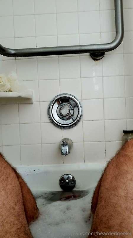 Low quality 1am cheap hotel bath shot...