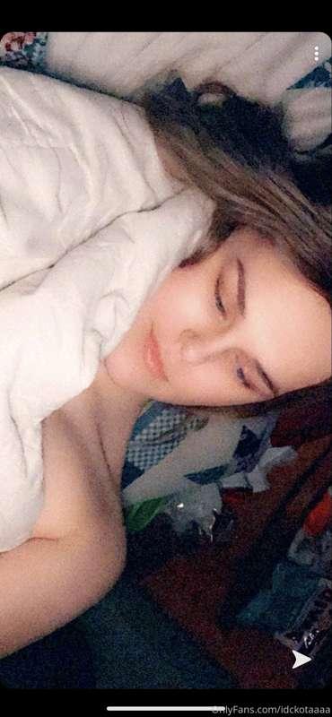I just slept a total of 24 hours 🤦🏼‍♀️