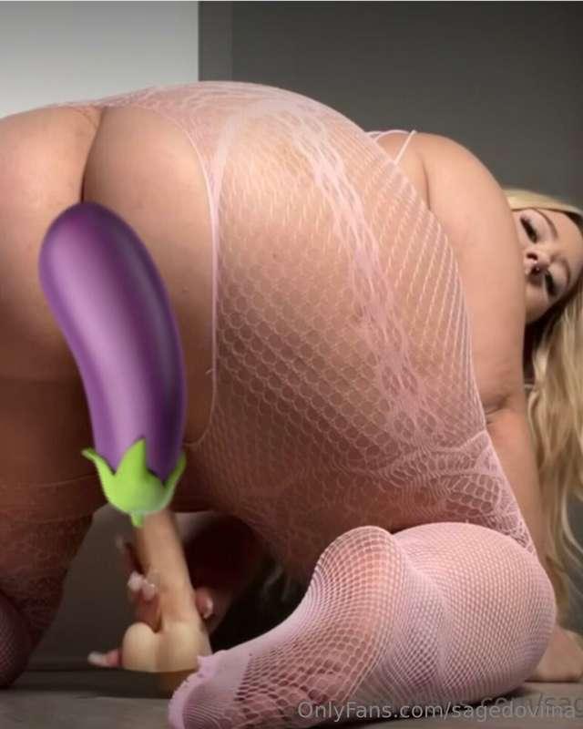 FUCK ME FROM THE BACK 🥵 REARRANGED MY GUTS with my foot long..