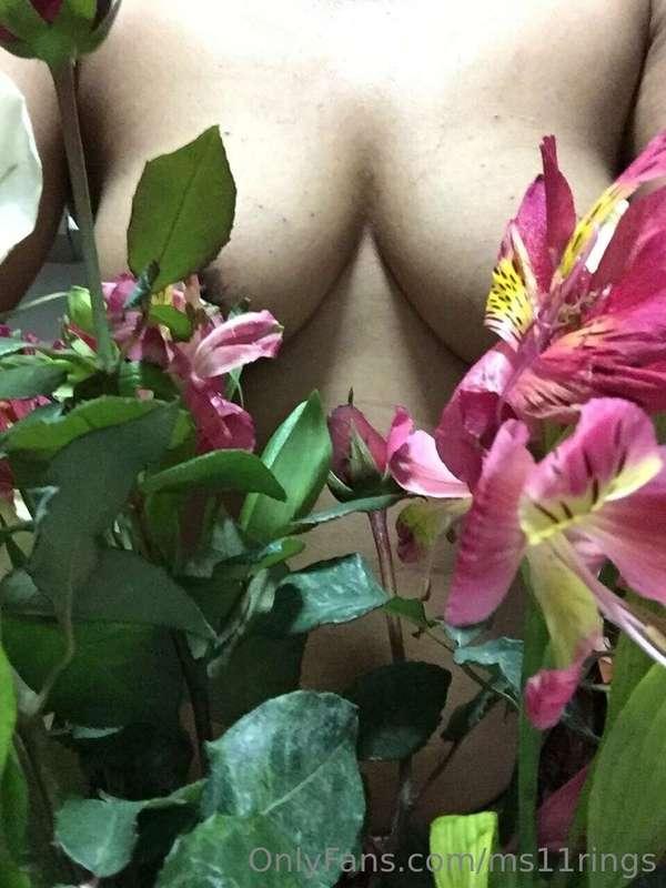 How to stretch your holes☺️