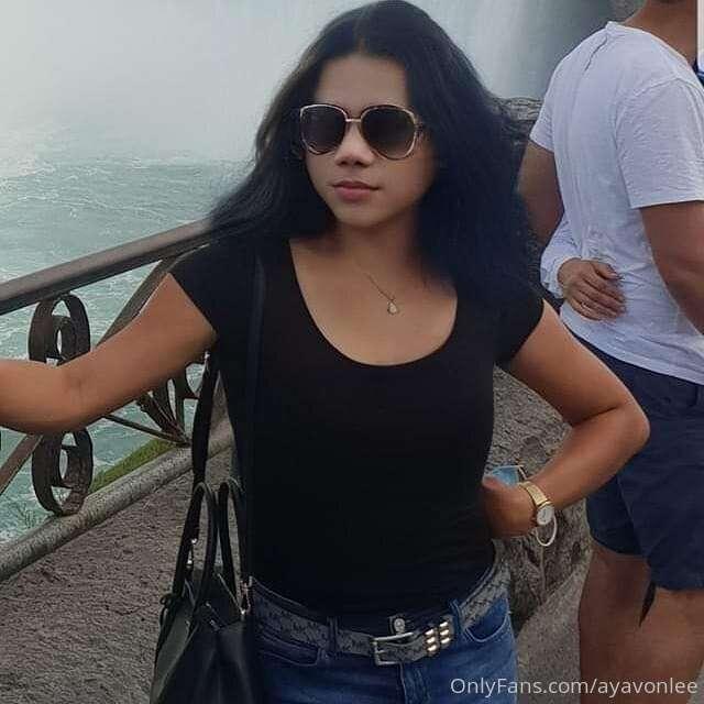 Oct 2 ,2021
Niagara Falls Scaped # A lady in black #