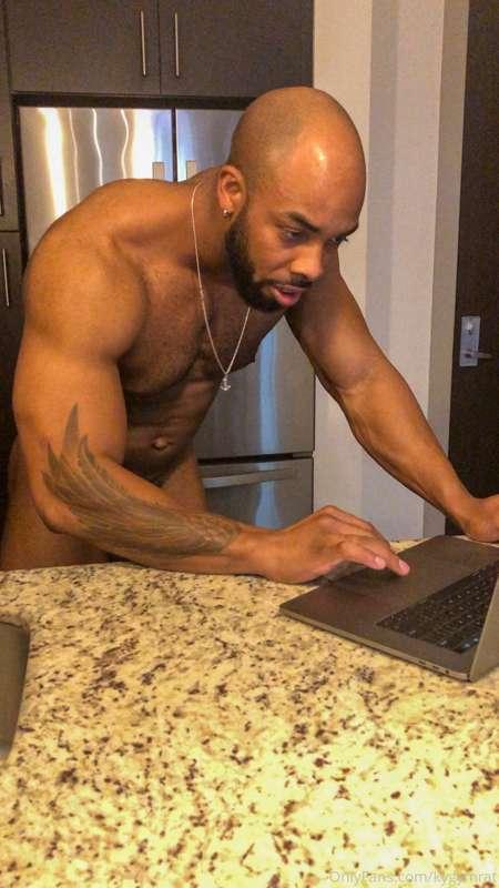 Recorded a new video 🍆

If you’re in the vip you’re getting ..