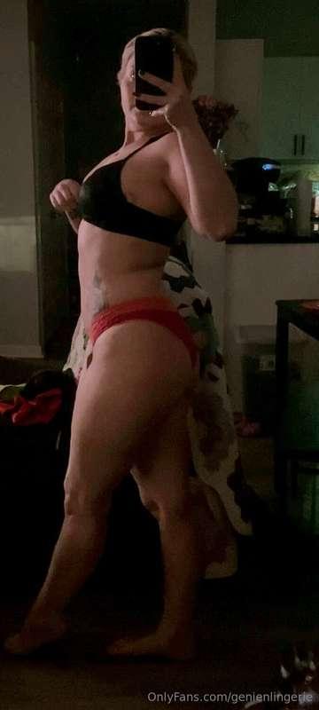 A little photo shoot last night...feeling sexy