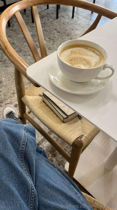 vibes like these 😌 (send me a message, let’s chat!) 