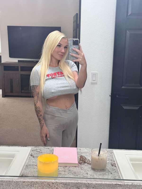 Come see me naked at @alexisjobailey 