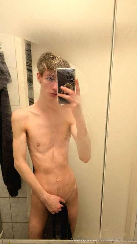 swipe to remove the towel 🤭