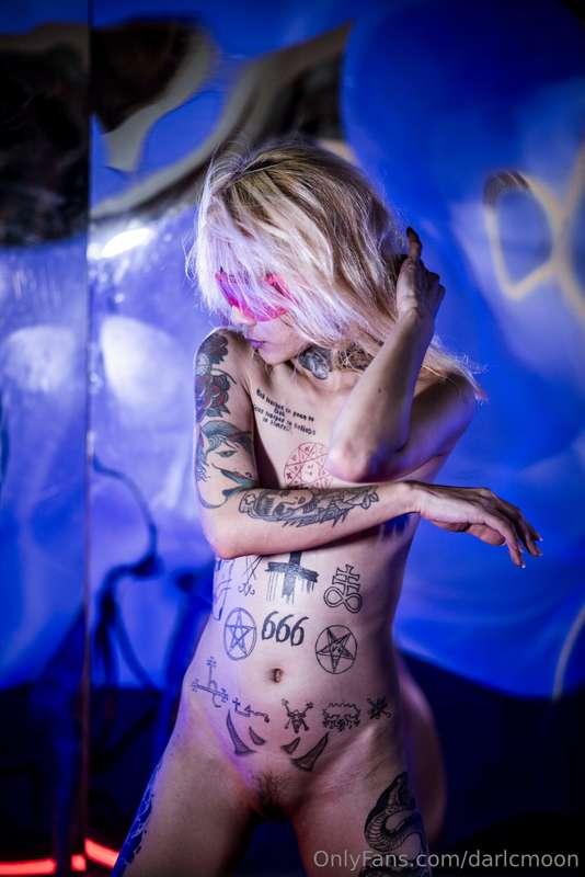 Punk Girl [Nude]