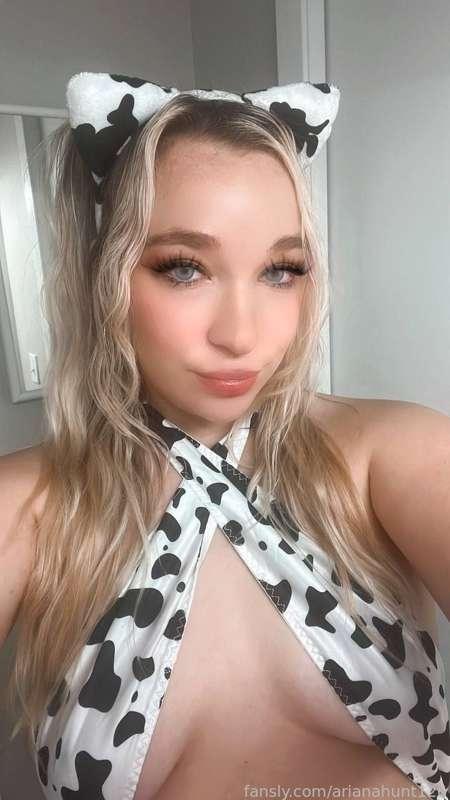 arianahunt126 image #0