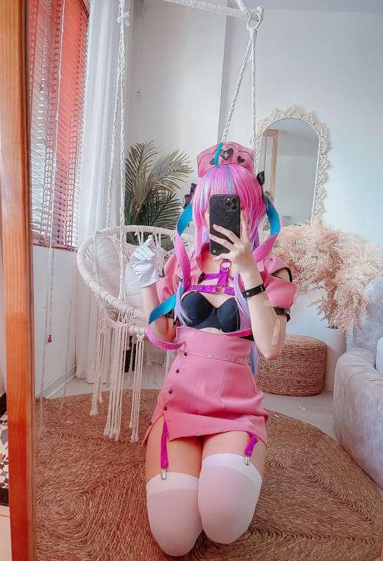 Little selfie Teaser for Set A :’>