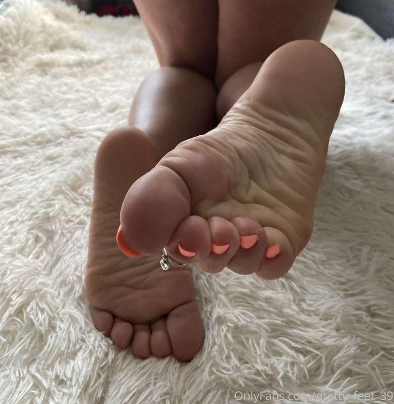 pretty_feet_39 image #1