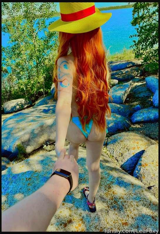 Follow me to the end of the world 🌏

#cosplay #nami #namionepiece #ginger #cosplayer #anime #onepiece #redhead #outdoors #backshots 