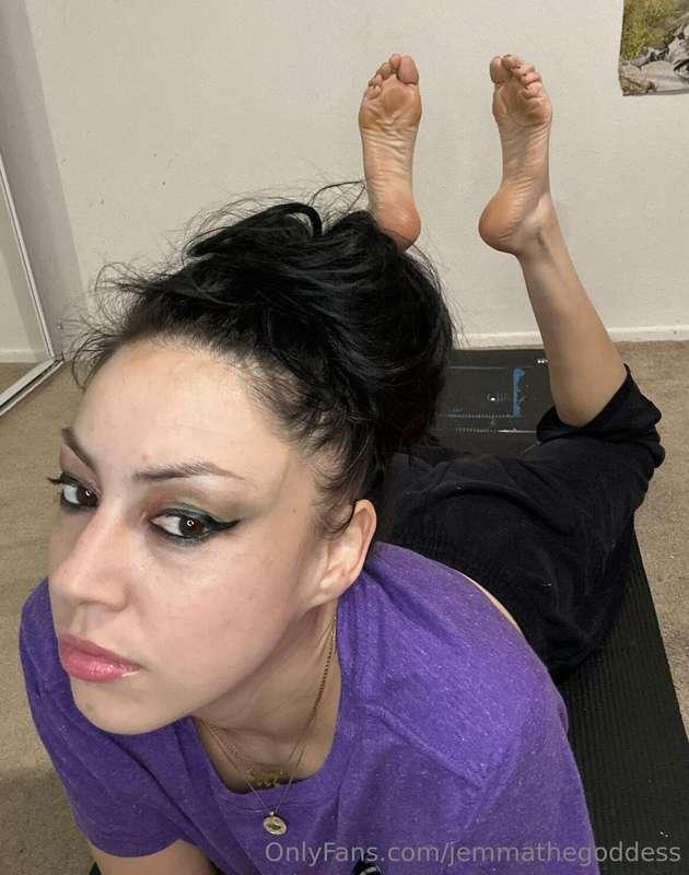 Happy Hump Day 💜💜💜💜🥰🥰🥰
