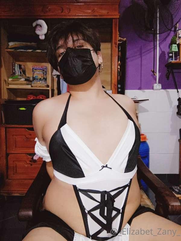 More maid pics ✨🥰✨ I'll upload new pics and videos soon, it'..