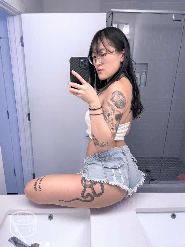 these shorts gave me a wedgie, but i'm not complaining 😜