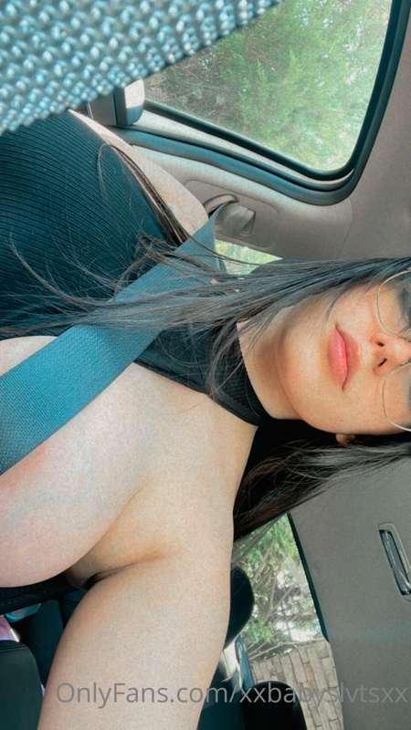 I was actually driving like this HAHAHAHA 
I’ll take a bette..
