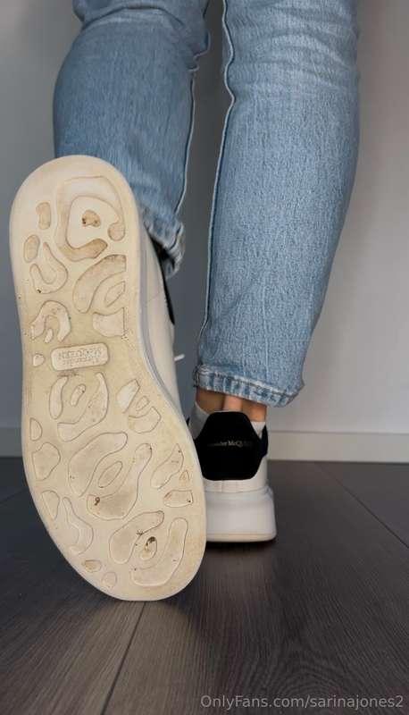 I love McQueens so much, I could wear them everyday! You wan..