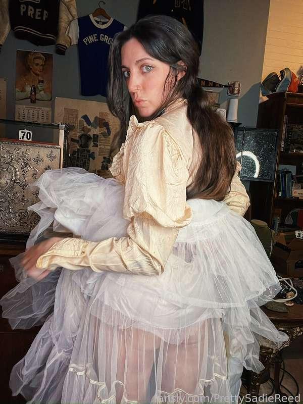 Today's History Lesson: Petticoats, or why I'd Like To Be in the Next Deadwood Remake

#Fyp #foryoupage #teacher #history #milf #brunette #longhair #longlegs #bush #pussy #spread #ass #boobs #bigboobs #masturbation #hot #dildo #cock #fetish #nude #sex #bombshell #mommy #naturaltits #milk #wet #nsfw #beauty #cosplay #costume