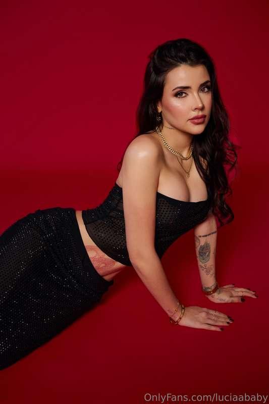 🫦❤️ red makes me even hotter 