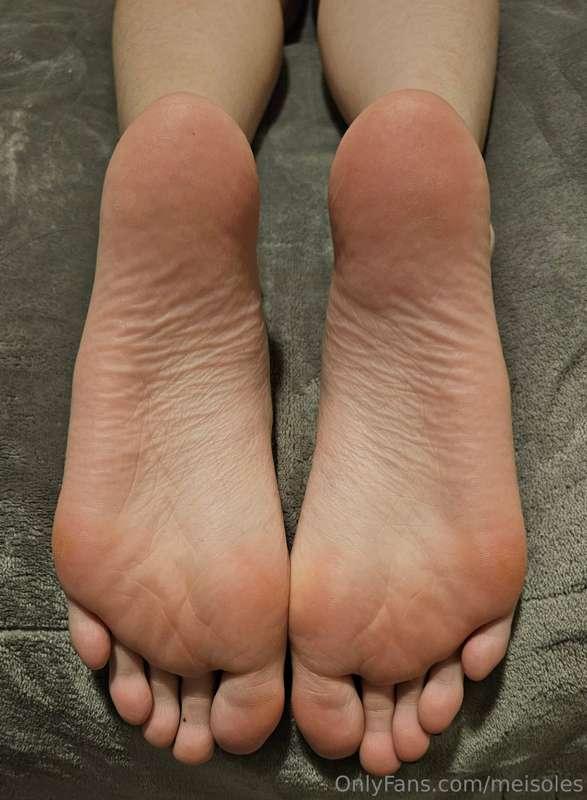 Big feet Friday