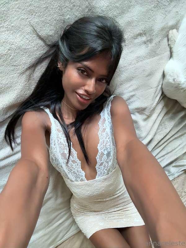 stay in bed with me? 🥰