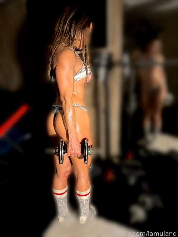 Fitness Time 🍑


#fyp #fitness #fitgirl #kelvinclein #ass #perfectass 
