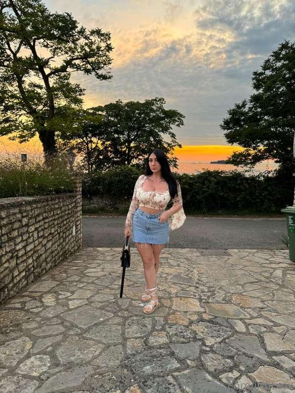 Date night ready, where are you taking me?🥰😘