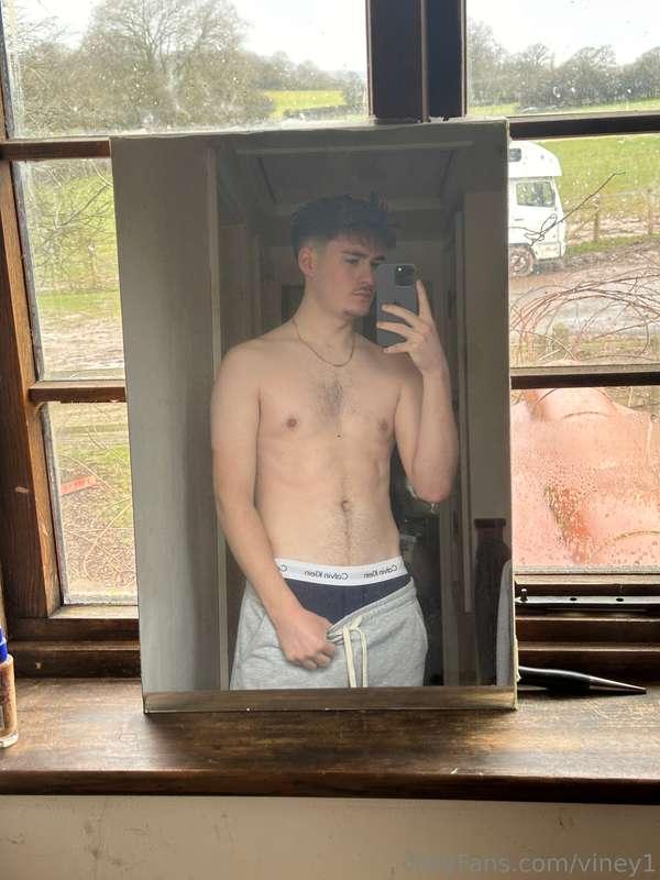 Who needs a mirror when I have you to admire me?