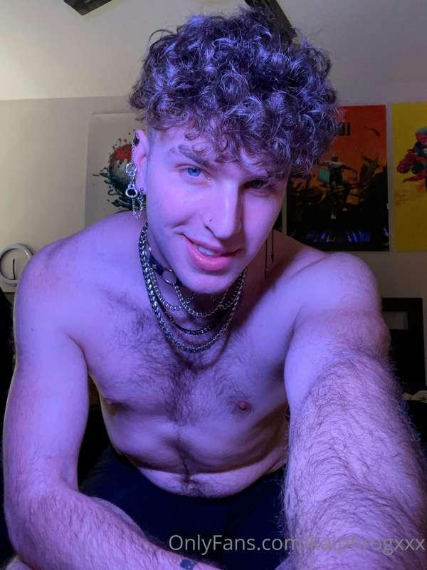 the chains stay on while i’m fucking you