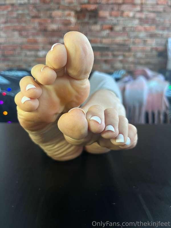 I know you want to kiss them
