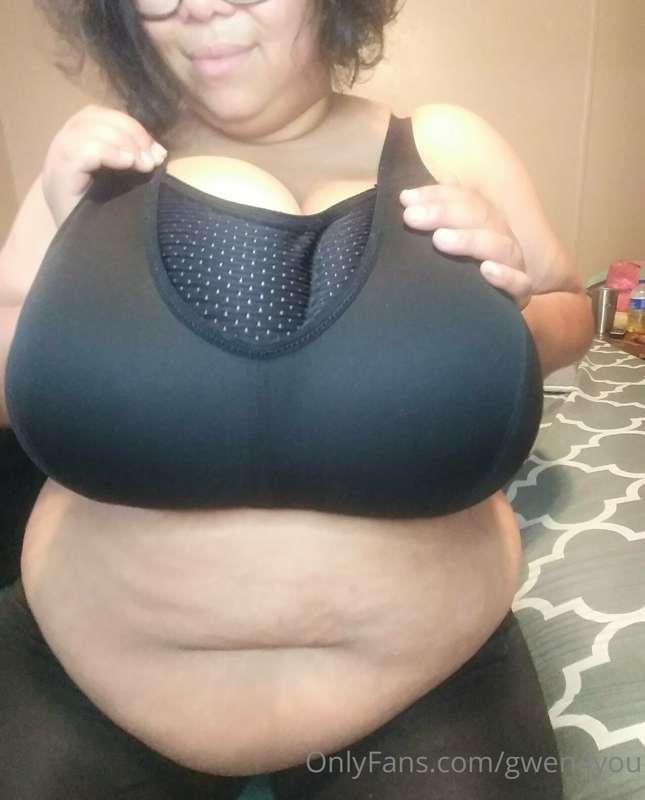 Priced to view massive boob drop and dildo fucking! It's so ..