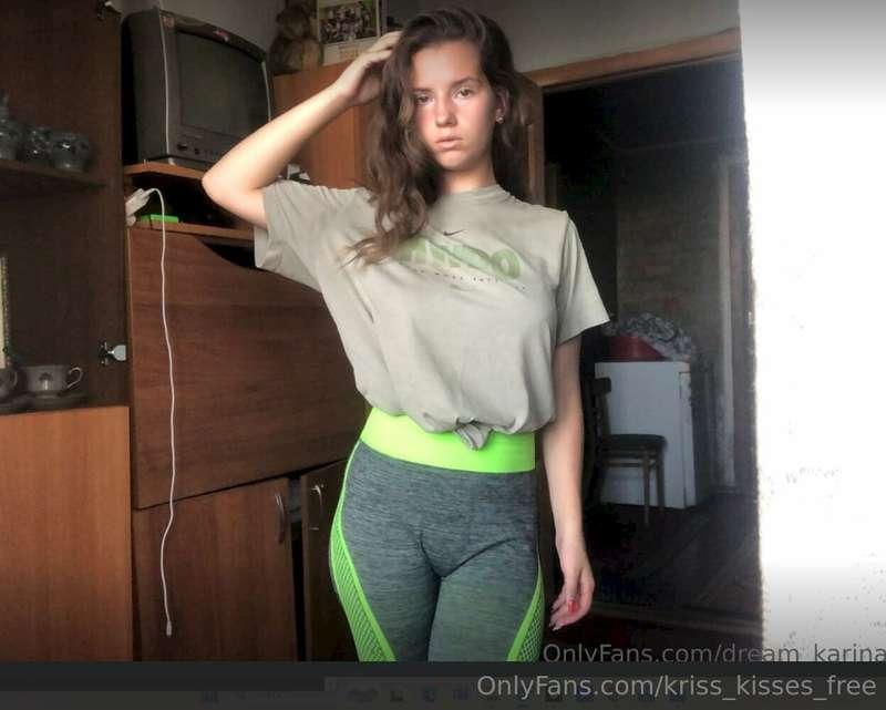 @klarochkaMy fetish will make YOU crazy! You’re one click aw..