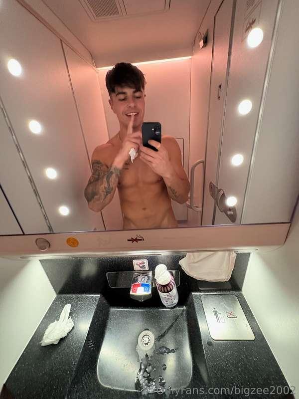 Who's ready to see what I filmed in the ✈️ toilets? 😈💦