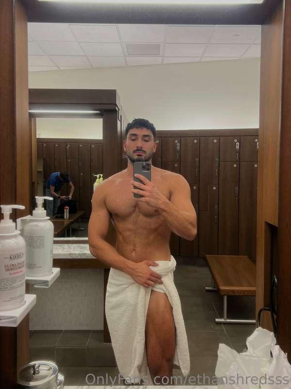 Need a leg massage who’s got me?