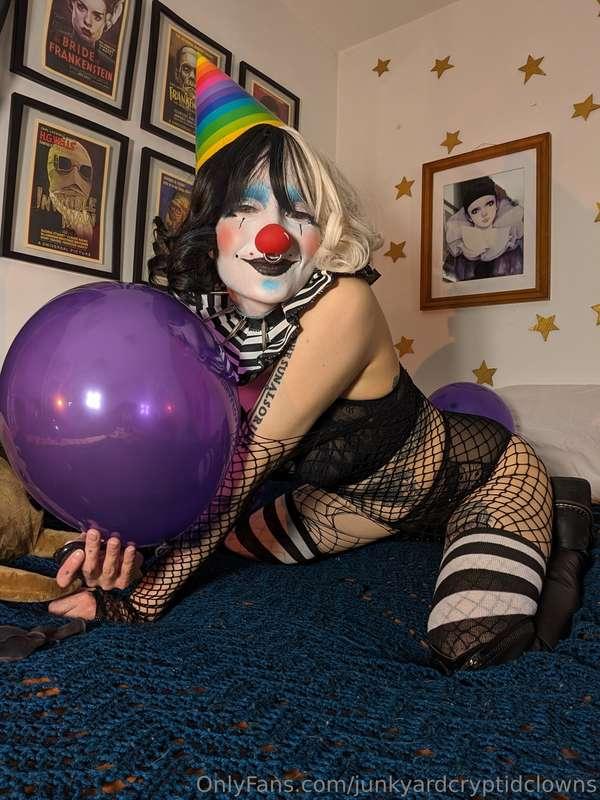 junkyardcryptidclowns image #0