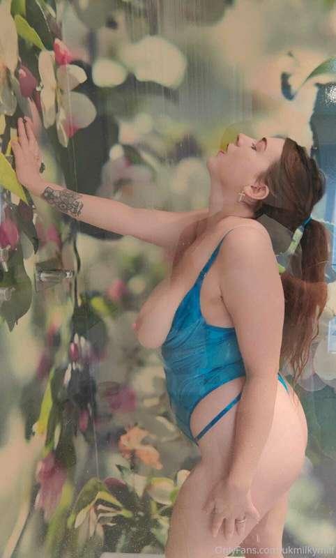 I need this shower at home 😜❤️ hope you like these as much a..
