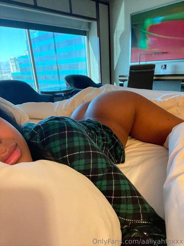 I’m getting hornyyy😈😈omg I’m so excited to cum for u on my l..