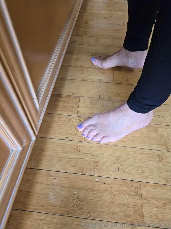 FEET FEED from above lol